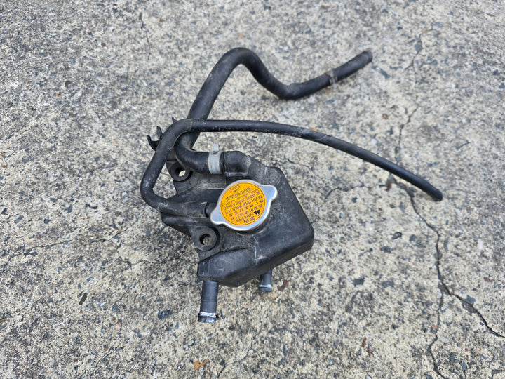 GENUINE Subaru Liberty Legacy EJ20x Turbo Coolant Water Expansion Top Tank