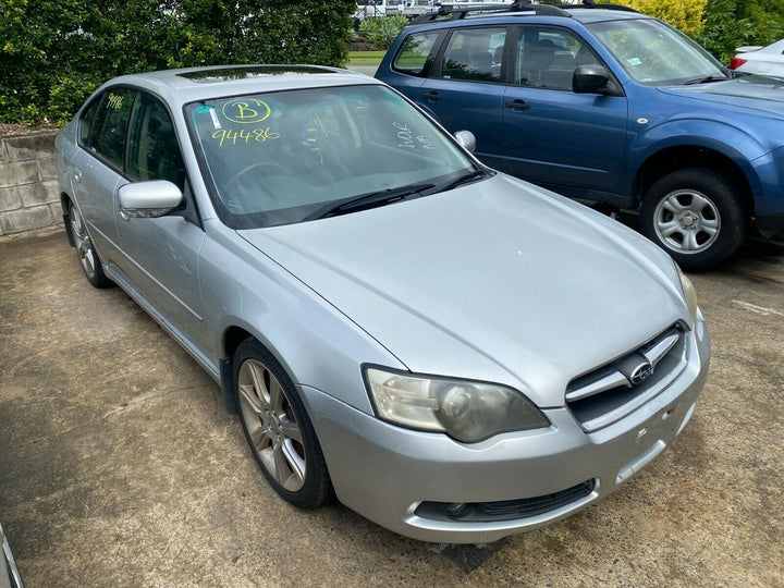 OEM Subaru Liberty Gen 4 H6 03 - 06 Front Bumper Bar Bumperbar Cover Silver 39D