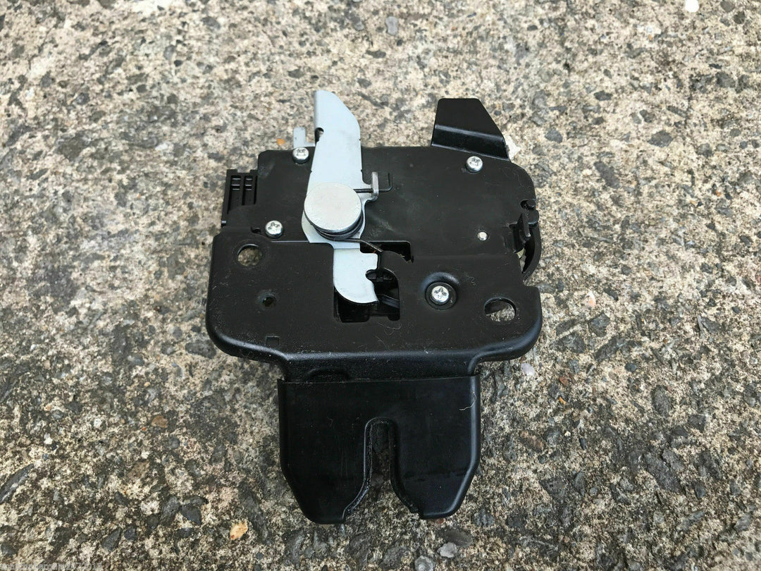 Subaru Liberty Sedan Gen 4 2003 09 Rear Subaru Boot Back Lock Actuator Mechanism