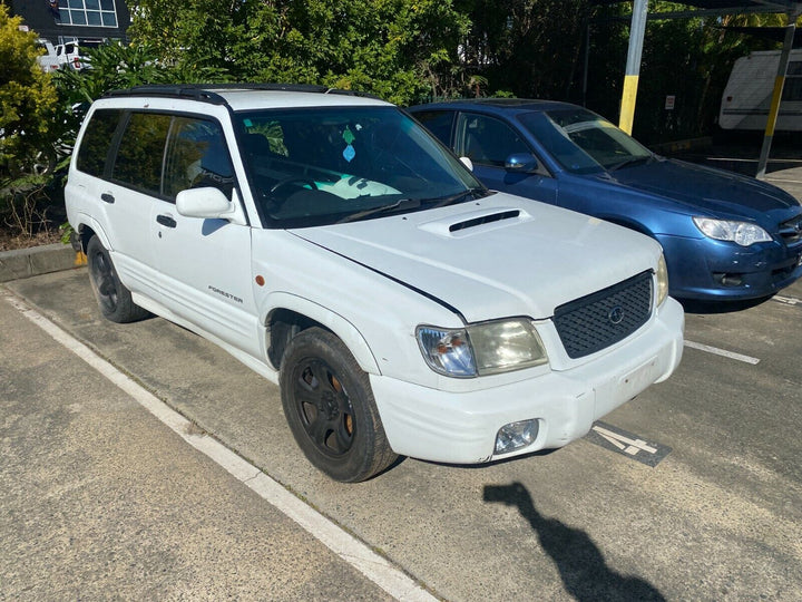 Subaru Forester SF 2002 GC8 Windscreen Window Wiper Washer Pump Bottle Reservoir