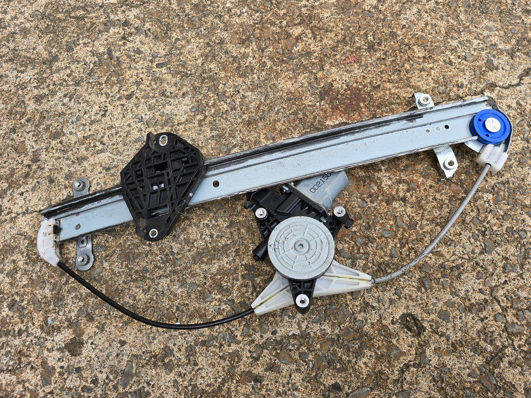 Subaru Impreza 2008 - 11 GH Right Front Drivers Door Window Motor Regulator RHF