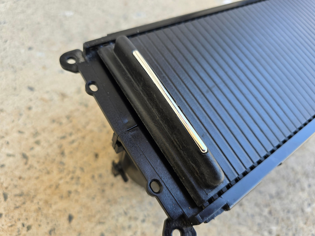 Subaru Outback Liberty GEN4 2003 06 Black Center Console Slider Tray GENUINE