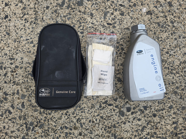 Rare Subaru Impreza 08 - 14 WRX RS GH G3 Genuine 1L Spare Oil Bottle + Parts Bag