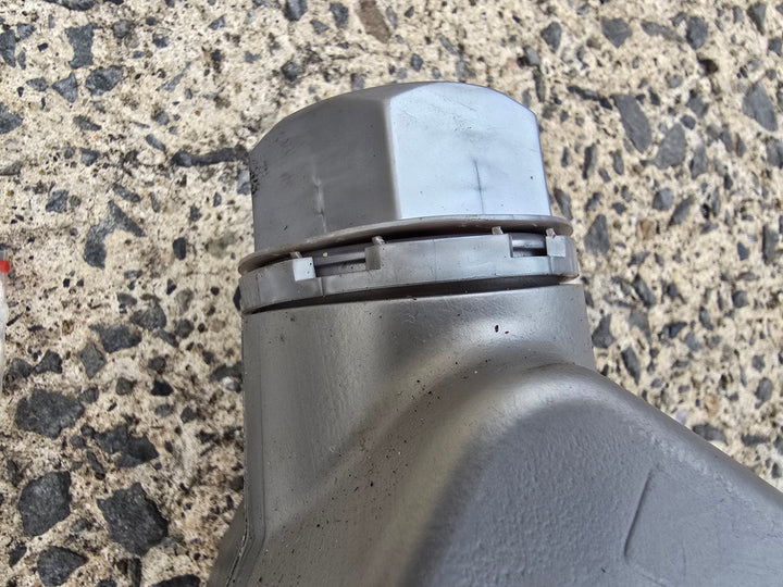 Rare Subaru Impreza 08 - 14 WRX RS GH G3 Genuine 1L Spare Oil Bottle + Parts Bag