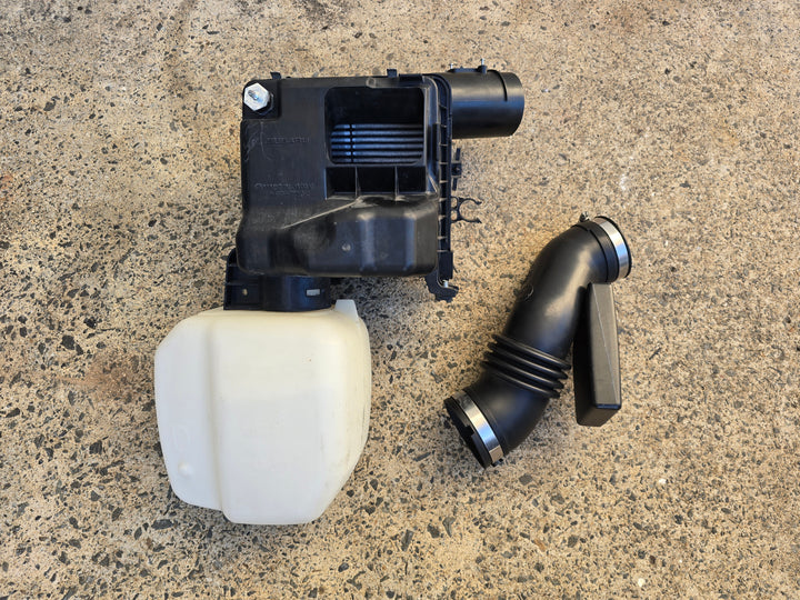 Subaru Impreza GH GE RS 2007 -11 Factory Cold Air Intake Feed Induction Box Set