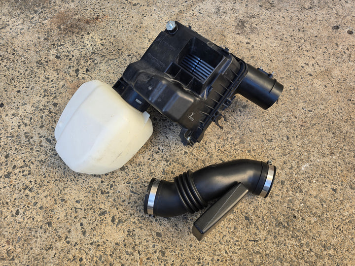 Subaru Impreza GH GE RS 2007 -11 Factory Cold Air Intake Feed Induction Box Set