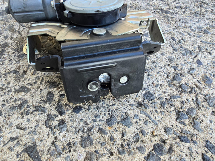 47352430