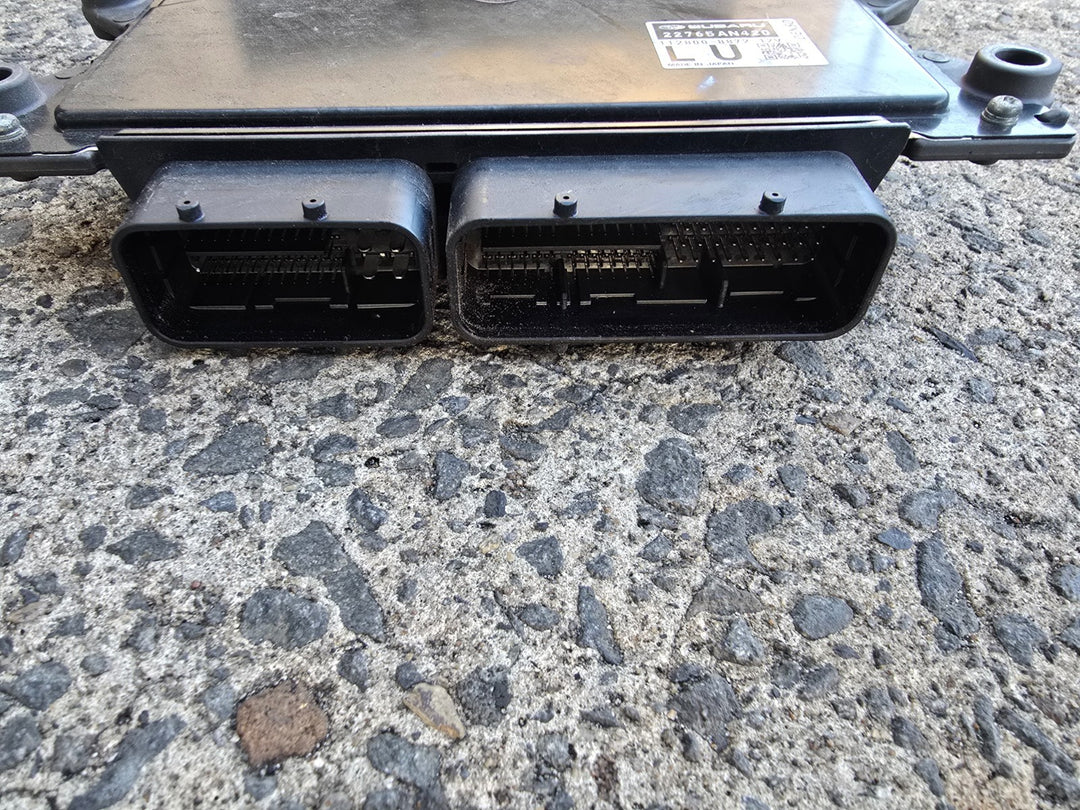 47732824