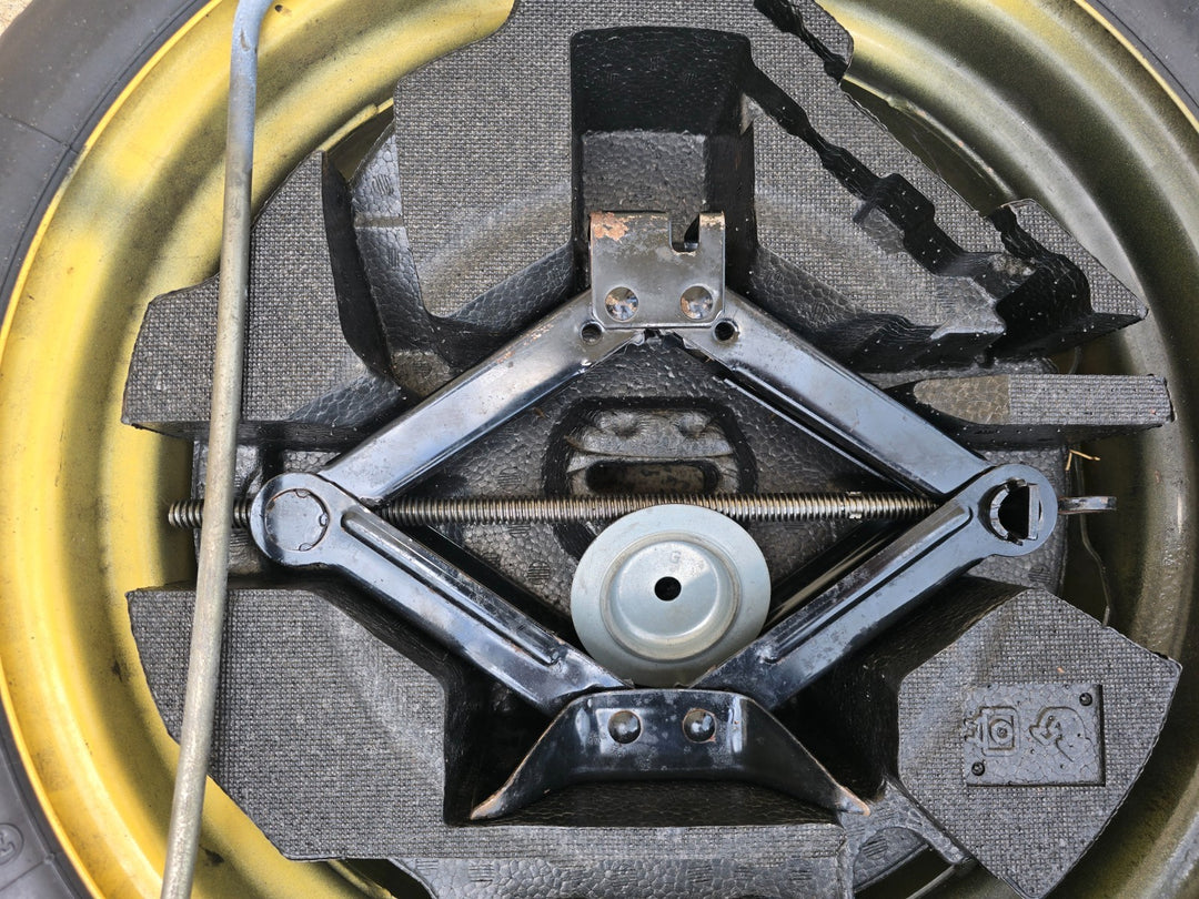 47074105