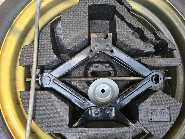 47074105