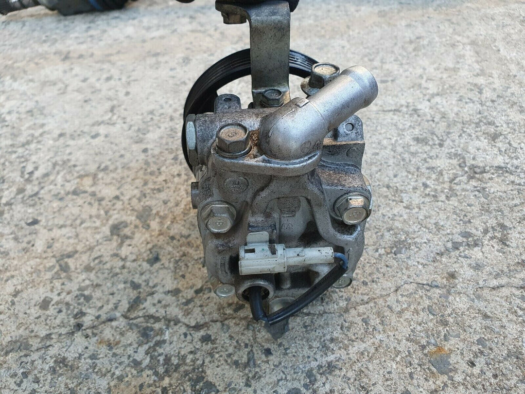 44015902
