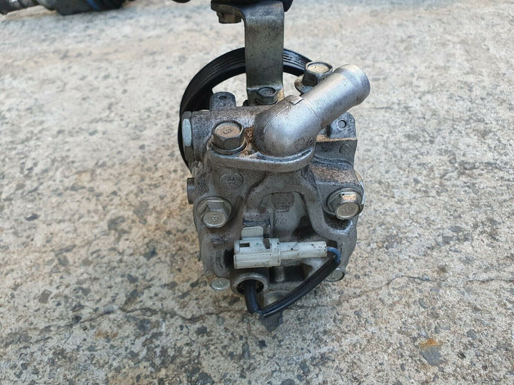 44015902