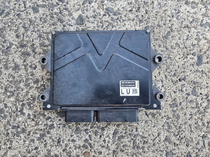 47732824