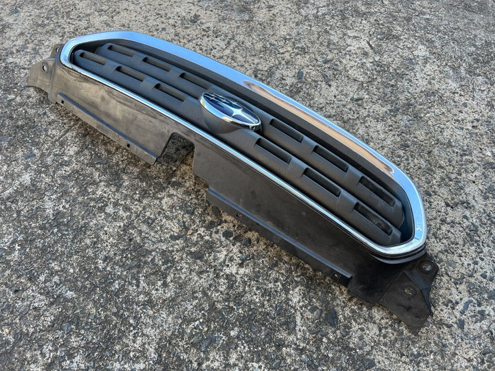 Subaru Outback 03-06 Factory Front Bumper Bar Chrome Grille Grill Badge GENUINE