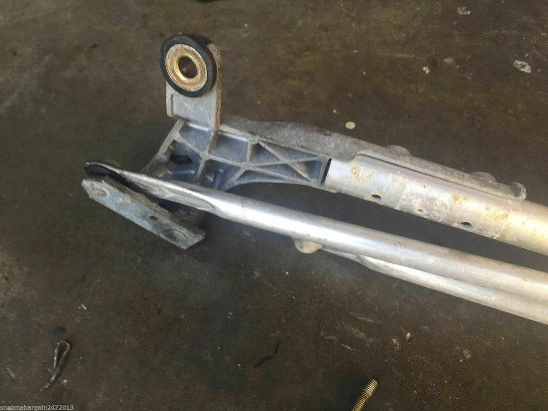 Subaru Outback Liberty 03 09 GT GEN 4 Windscreen Wiper Washer Motor Arms
