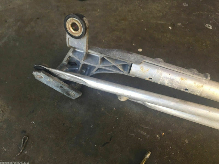Subaru Outback Liberty 03 09 GT GEN 4 Windscreen Wiper Washer Motor Arms