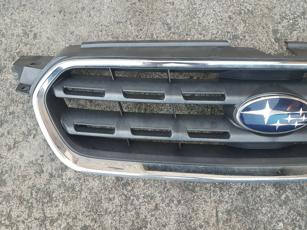 Genuine OEM Subaru Outback Gen 4 2003 - 2006 S1 Front Bumper Grille Grill Badge