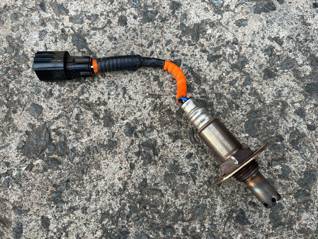 Subaru Liberty Gen 5 12 - 13 Exhaust Catalytic Converter O2 Oxygen Sensor DENSO