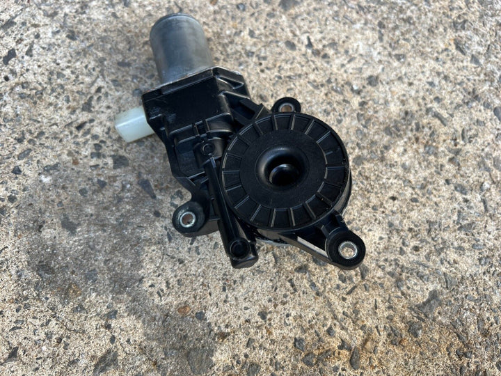 LHR Subaru Forester 2018 - 21 SJ Rear Left Passenger Side Window Motor Regulator