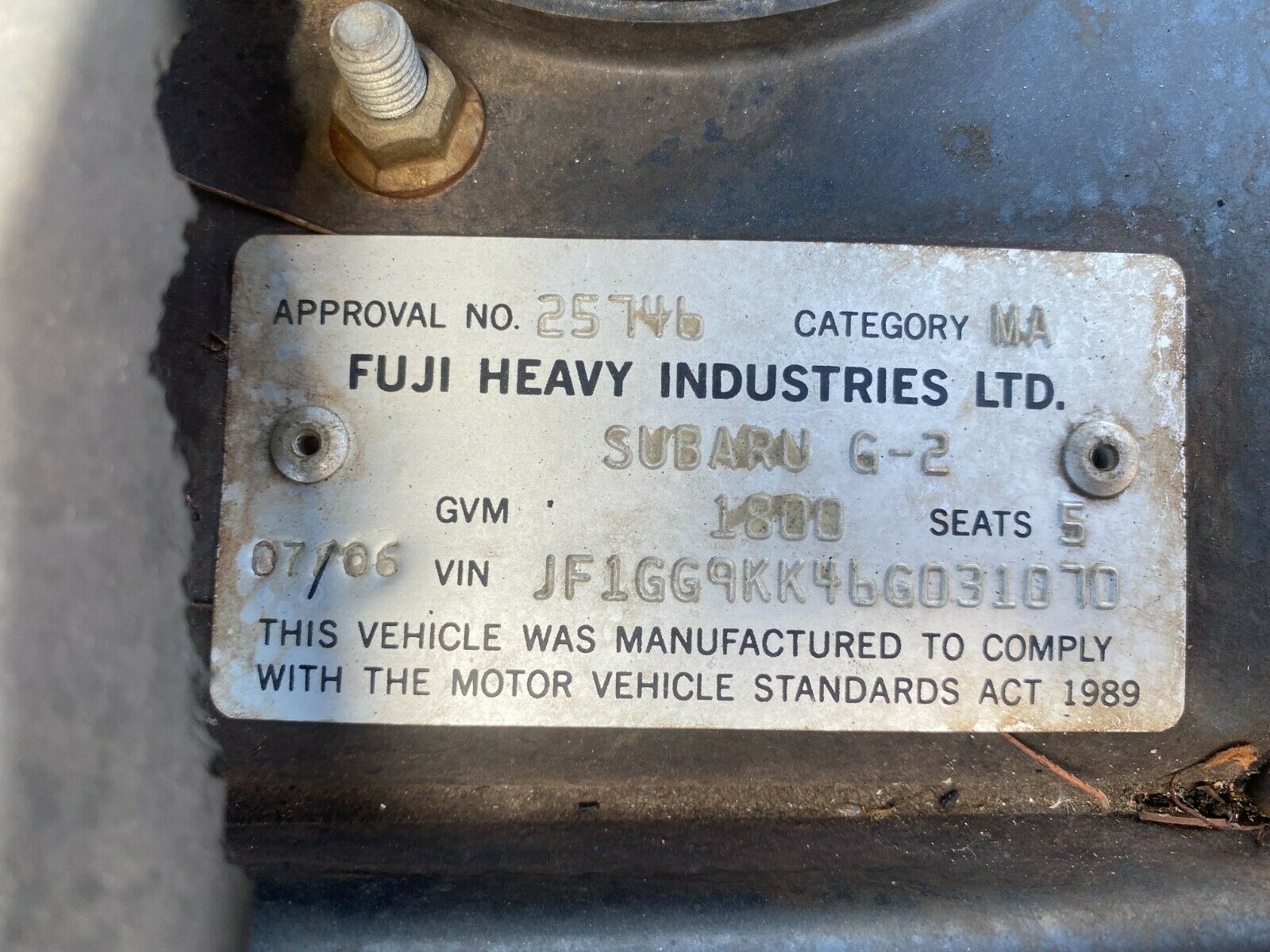 筒井ページ Subaru Impreza WRX STI GD GG 02 - 07 Center Console Lid Flip Back