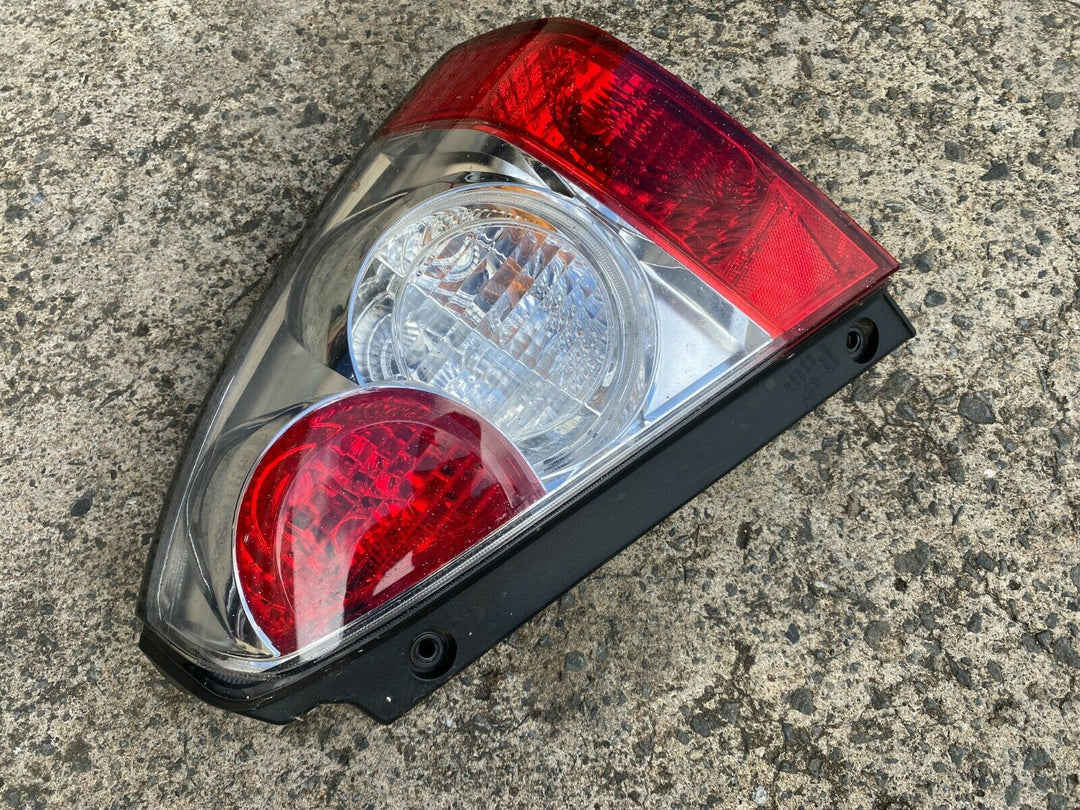 Subaru Forester SG SG9 XT 05 - 07 Facelift Rear Brake Tail Light Right R GENUINE