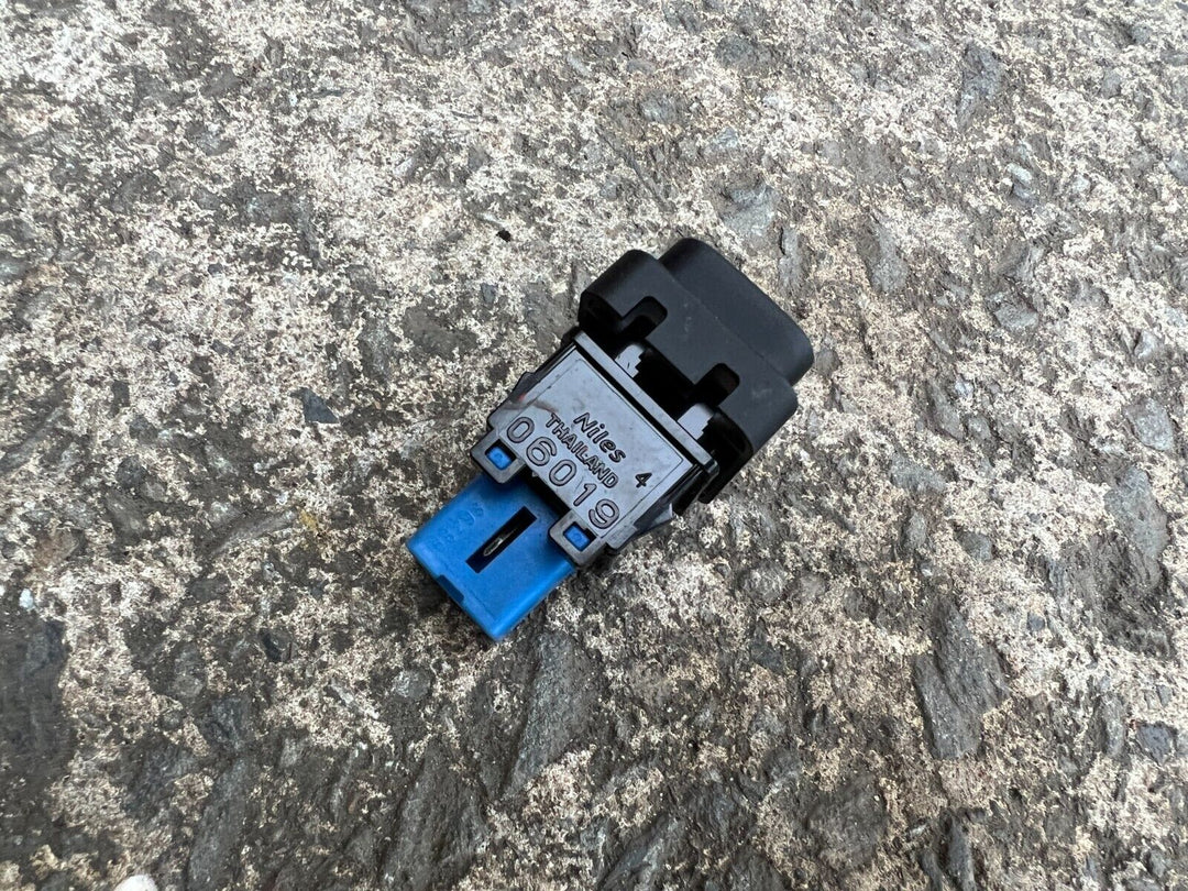 Subaru Forester 2012 - 2018 SJ Interior Rear Tailgate Hatch Memory Height Button