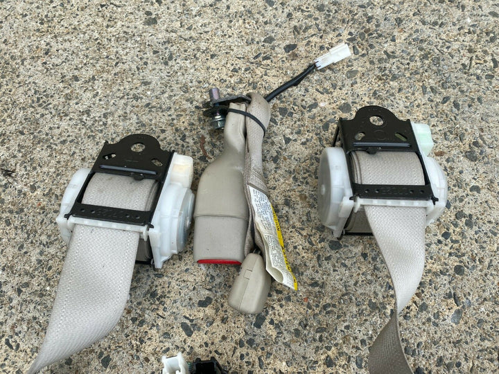 Subaru Liberty Outback GEN 4 05 Left Right Rear Passenger Seat Belt Belts Cream