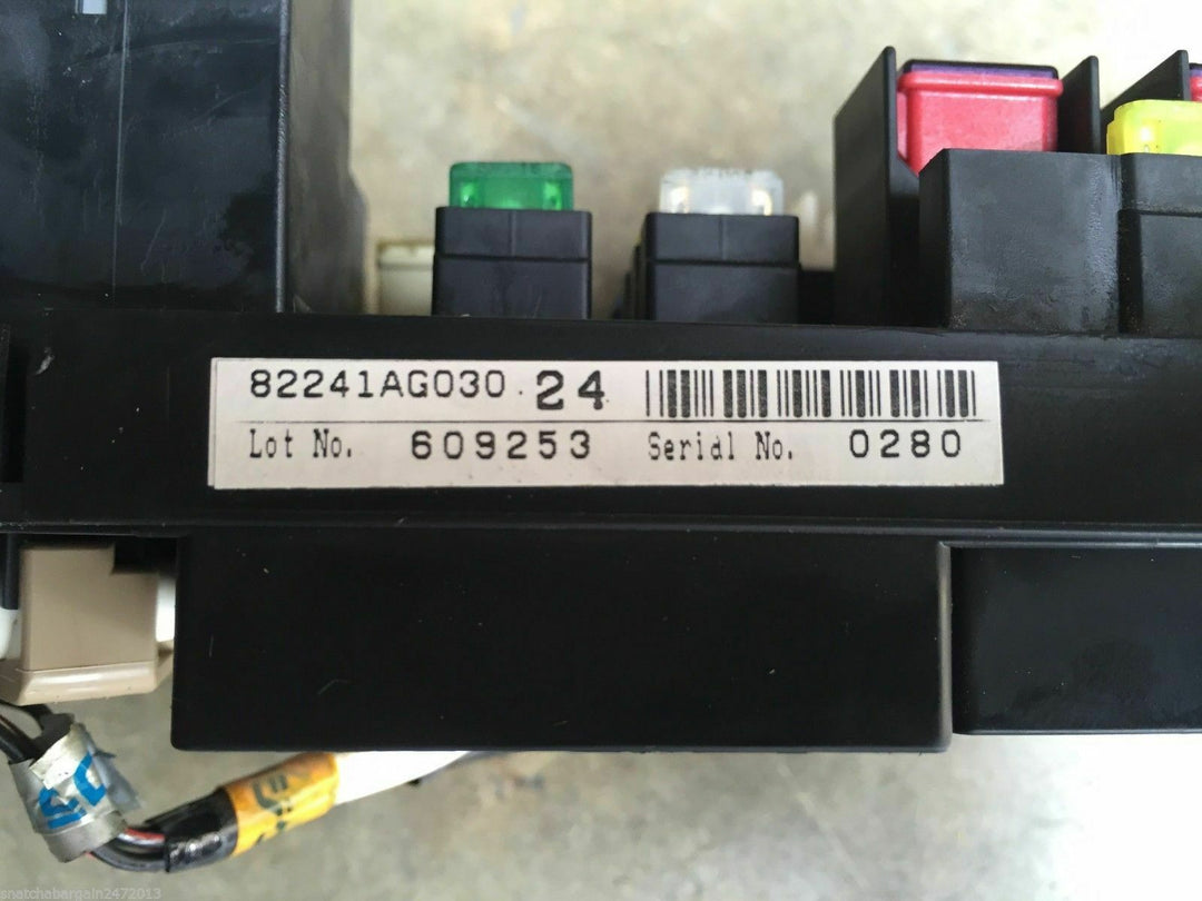 Subaru Outback Wagon Gen 4 03 06 Engine Bay Main Fuse Box Panel Fuses Genuine