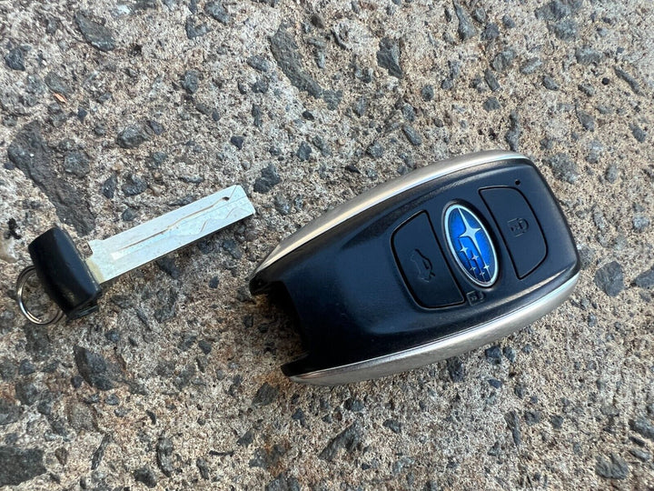 Subaru Impreza GJ G4 12 - 16 Factory Key FOB Immobiliser Button Sedan GENUINE