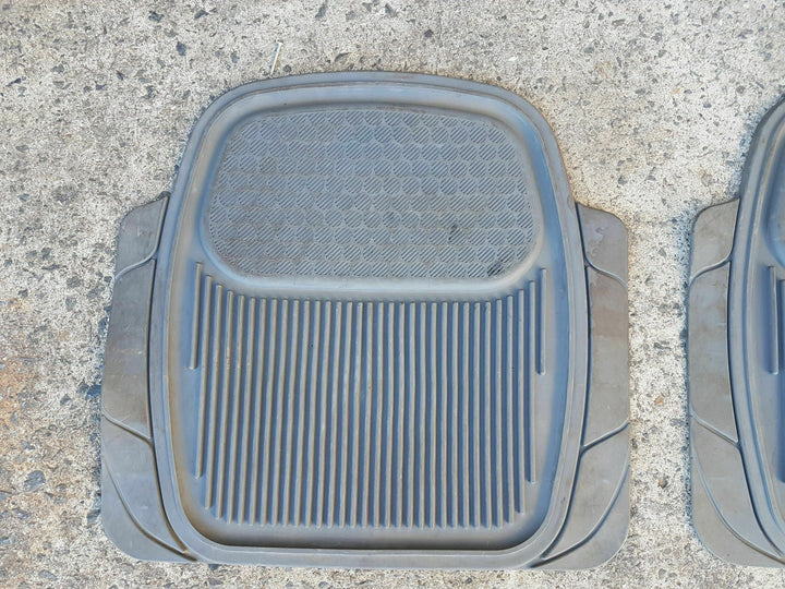 2005 2015 Toyota Hilux SR Dual Cab Rubber Floor Mats Matts Set Scuff Protectors