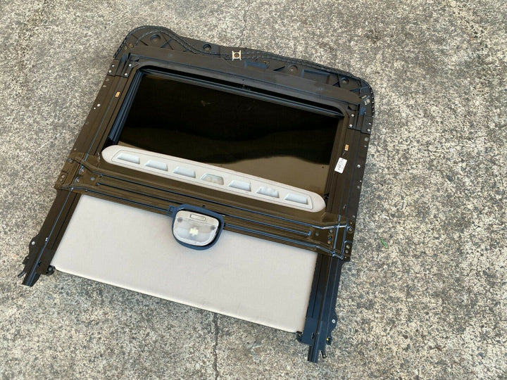 Subaru Liberty Sedan Gen 4 03 - 09 Electric Sunroof Glass Slide Sun Roof Panel