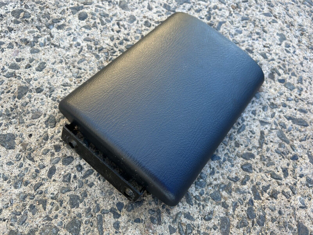 Subaru Impreza WRX GD RS 02 04 Center Console Flip Lid Tray Arm Rest