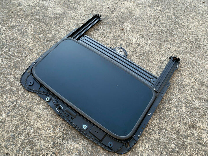 Subaru Liberty Sedan Gen 4 03 - 09 Electric Sunroof Glass Slide Sun Roof Panel