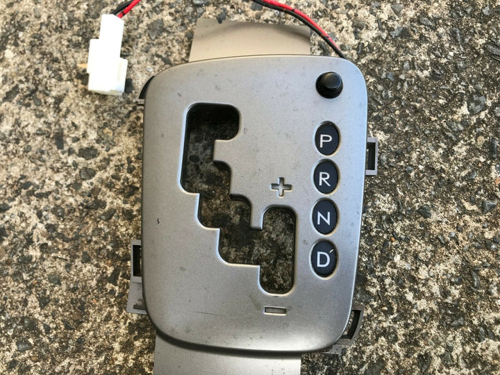 Subaru Liberty GT Outback Gen 4 03 - 06 Auto Gear Shifter Top Trim Grey Genuine