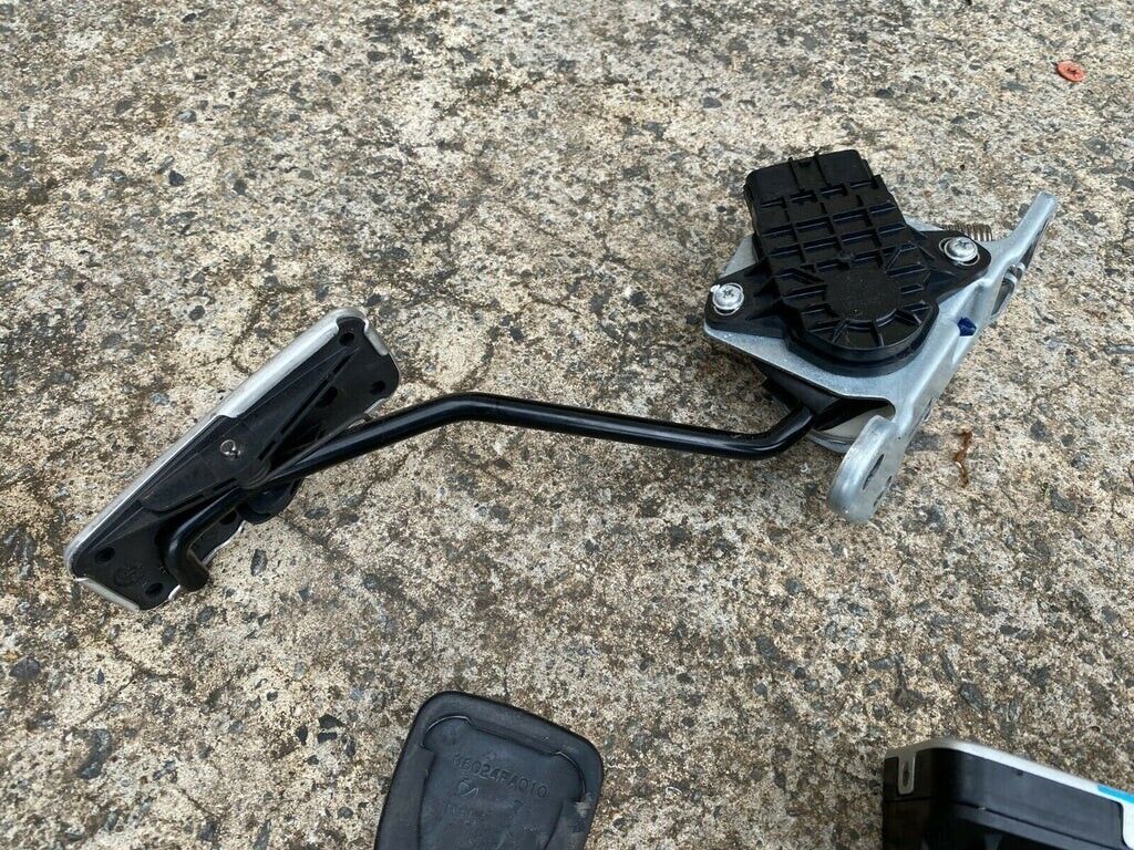 Subaru Liberty H6 Turbo Gen 4 03 - 09 Factory 6 Speed Manual Spec B Pedals Metal