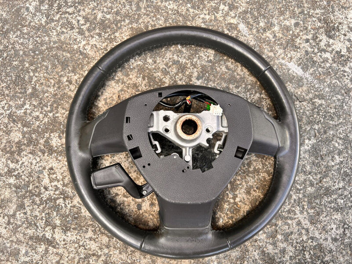 OEM Subaru Tribeca B9 2006 - 2007 Leather Steering Wheel Controls Buttons Luxury
