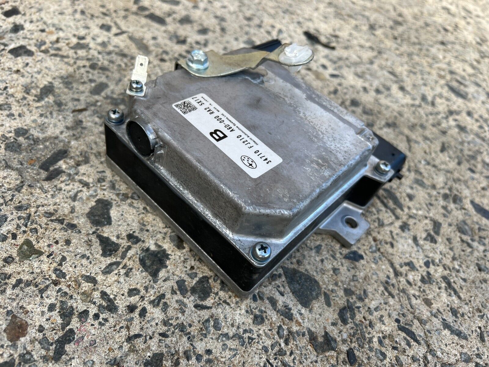 Subaru Impreza GJ 15 - 16 Factory Hitachi ECU Computer 34710 FJ210