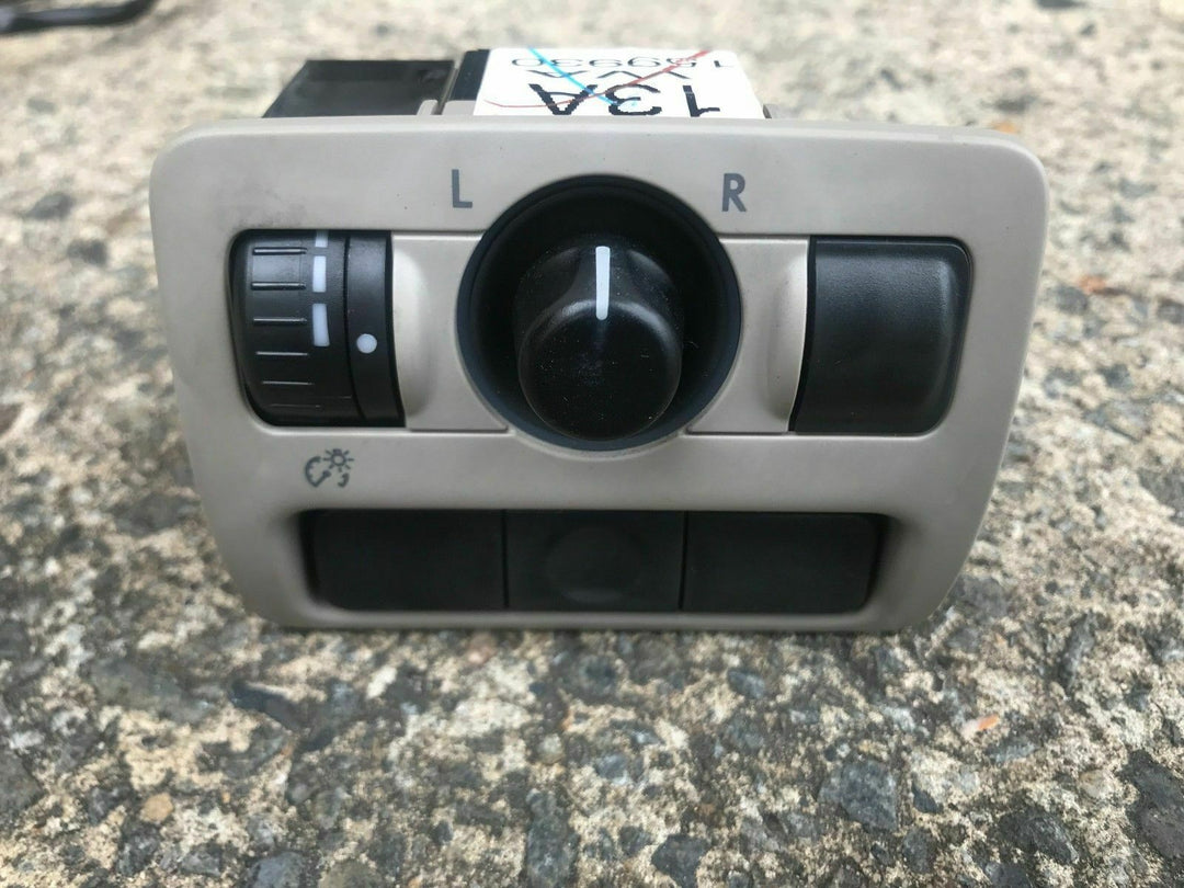 Subaru Outback Wagon Gen 3 4 4TH 2003 - 2009 H6 Mirror Switch Dash ILL Control