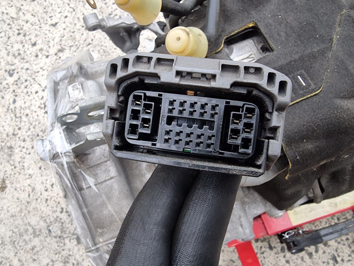 Subaru XV GT 17 -21 Transmission CVT Gearbox Auto Automatic FB20 58km TR580DDJBA