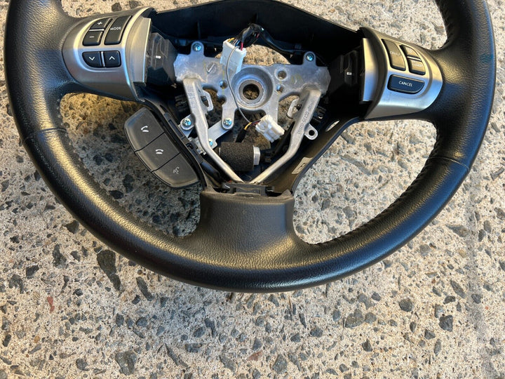 Subaru Forester 2008 -12 SH Black Leather Steering Wheel Cruise Control Buttons