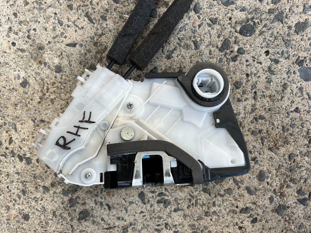 Subaru Forester 18 - 21 SK Front Driver Side Door Lock Actuator RHF GENUINE
