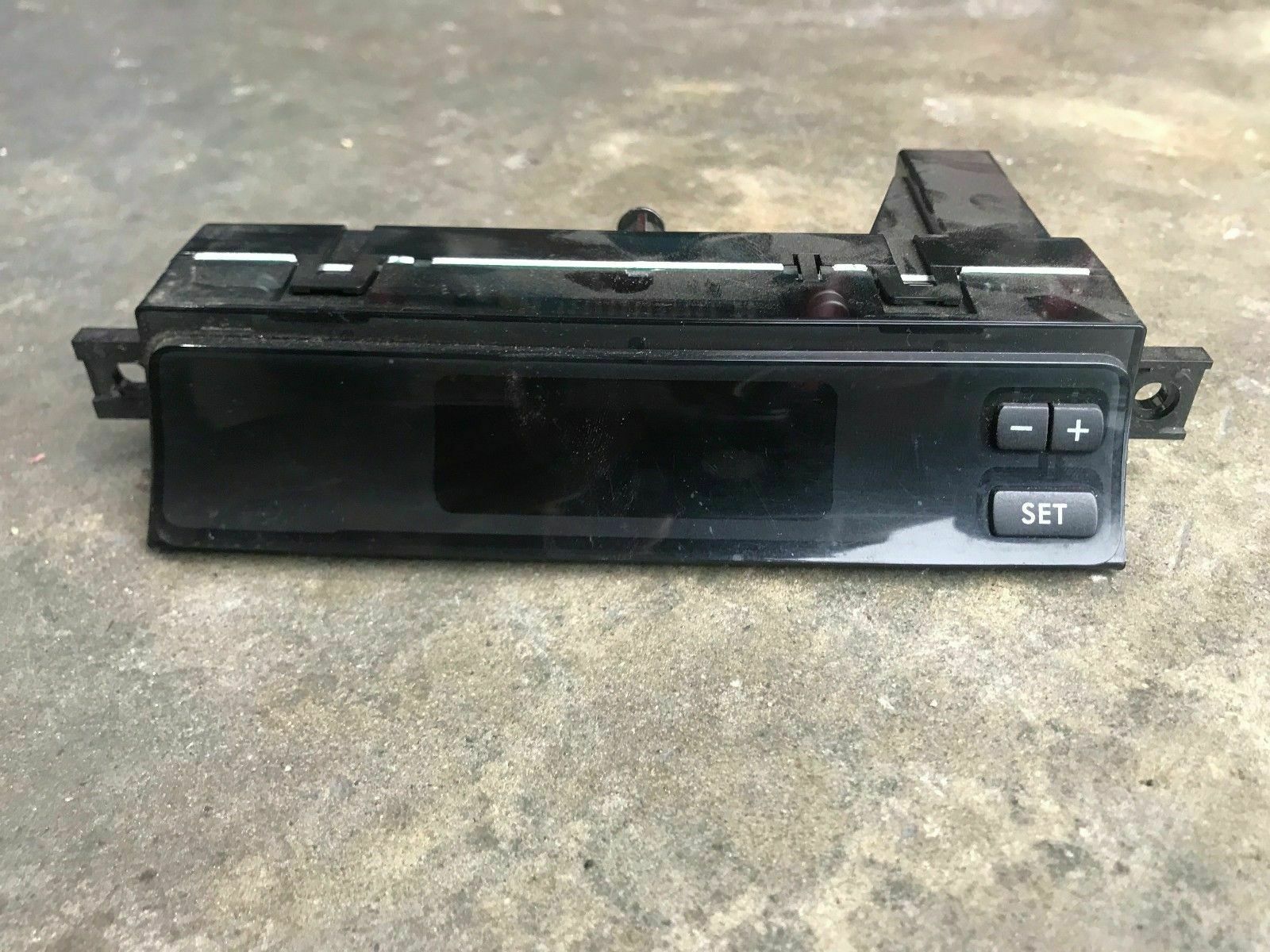 2006 Subaru Outback H6 Series 2 06 - 09 Interior Dash Clock Center
