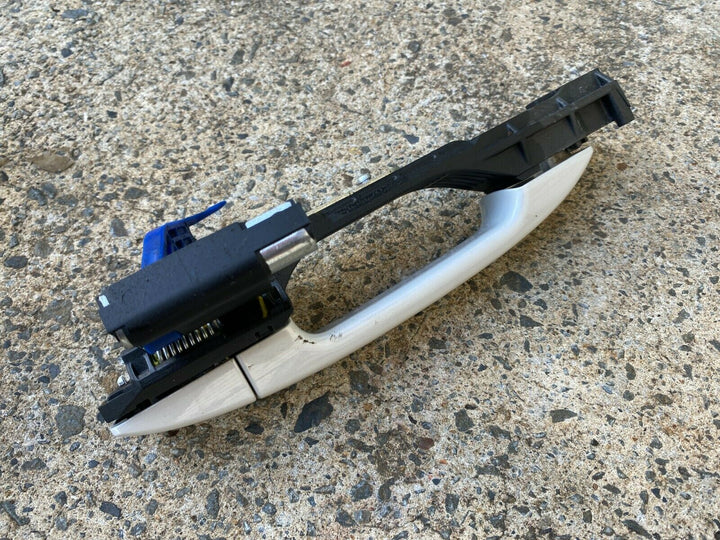 Subaru Impreza WRX 08 - 14 G3 Door Grab Handle Right Rear Passenger Latch White
