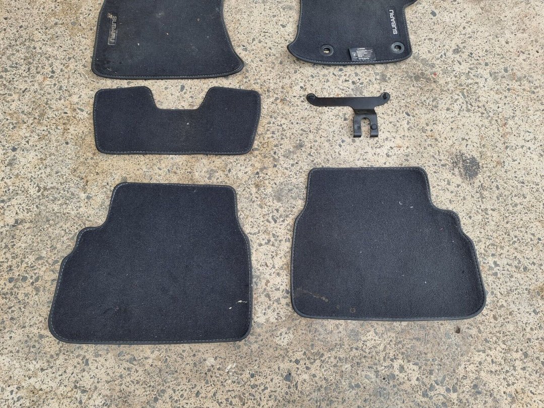 GENUINE Subaru XV GT 17 - 21 Factory Carpet Floor Mats Front Rear Set 5 Black