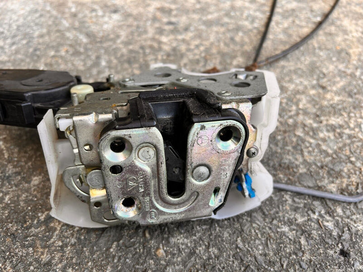 RHF Subaru Tribeca B9 2006 - 07 Driver Right Side Front Door Lock Actuator