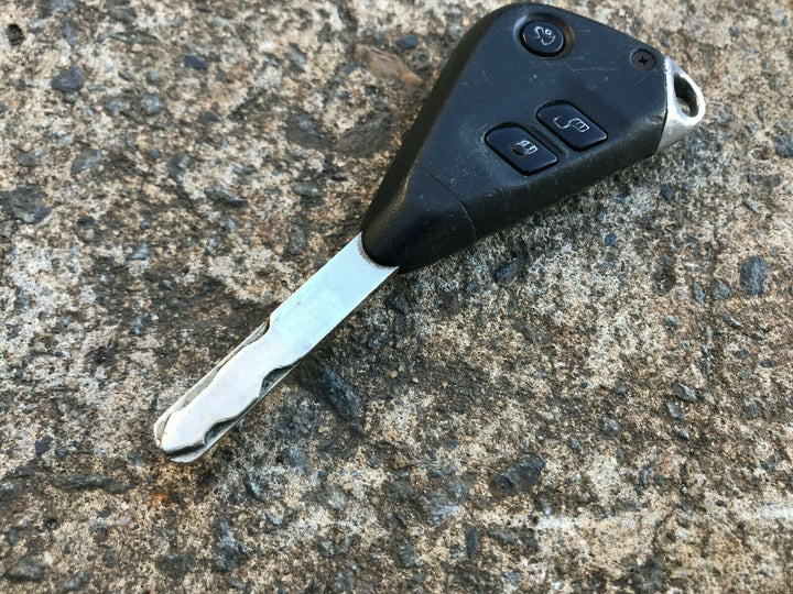 Subaru Liberty Outback Gen 4 03 - 09 Factory Original Car Key Imobiliser Fob 4