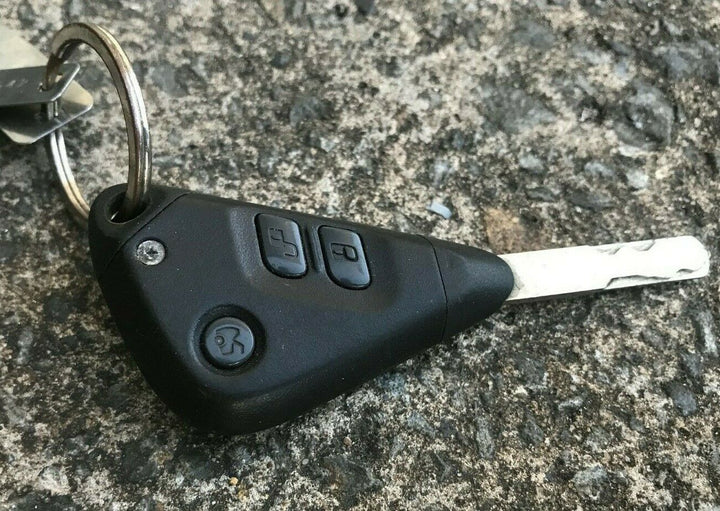Subaru Liberty Outback Gen 4 03 - 09 Factory Original Car Key Imobiliser Fob 3