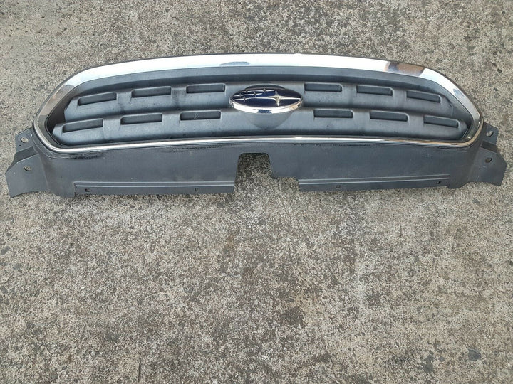 Genuine OEM Subaru Outback Gen 4 2003 - 2006 S1 Front Bumper Grille Grill Badge