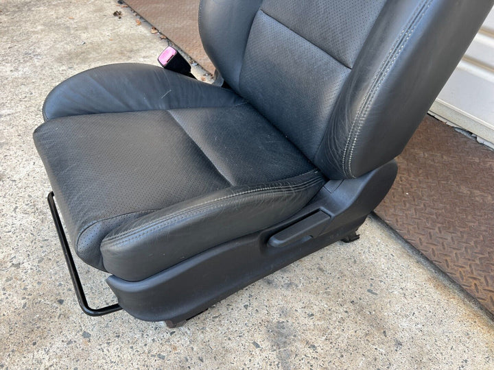Subaru Liberty Outback 03 - 06 Factory Front Leather Passenger Seat LH GENUINE L