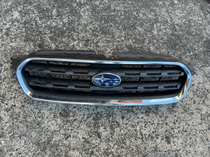Subaru Outback 03-06 Factory Front Bumper Bar Chrome Grille Grill Badge GENUINE